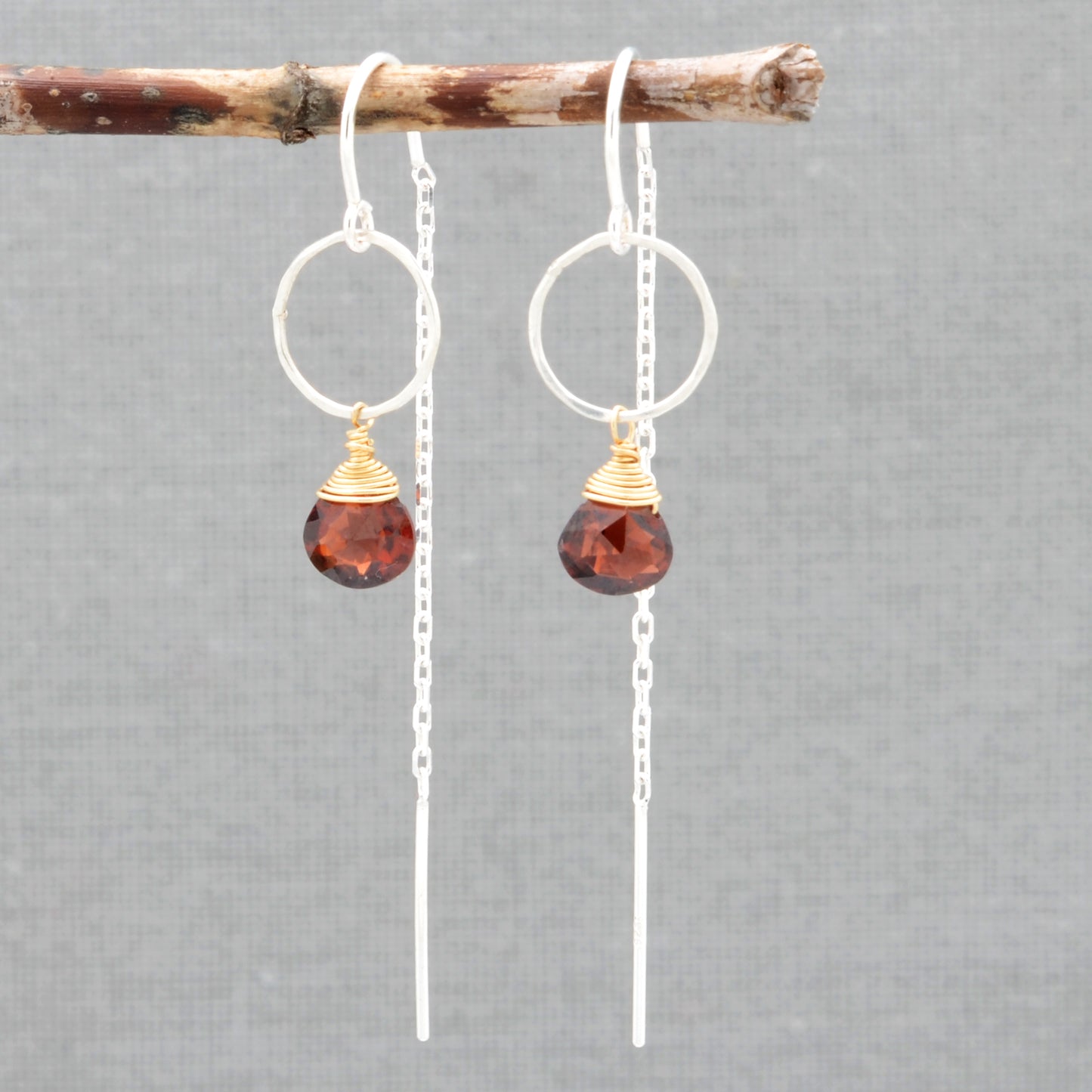 Threaders (Gem): Red Garnet