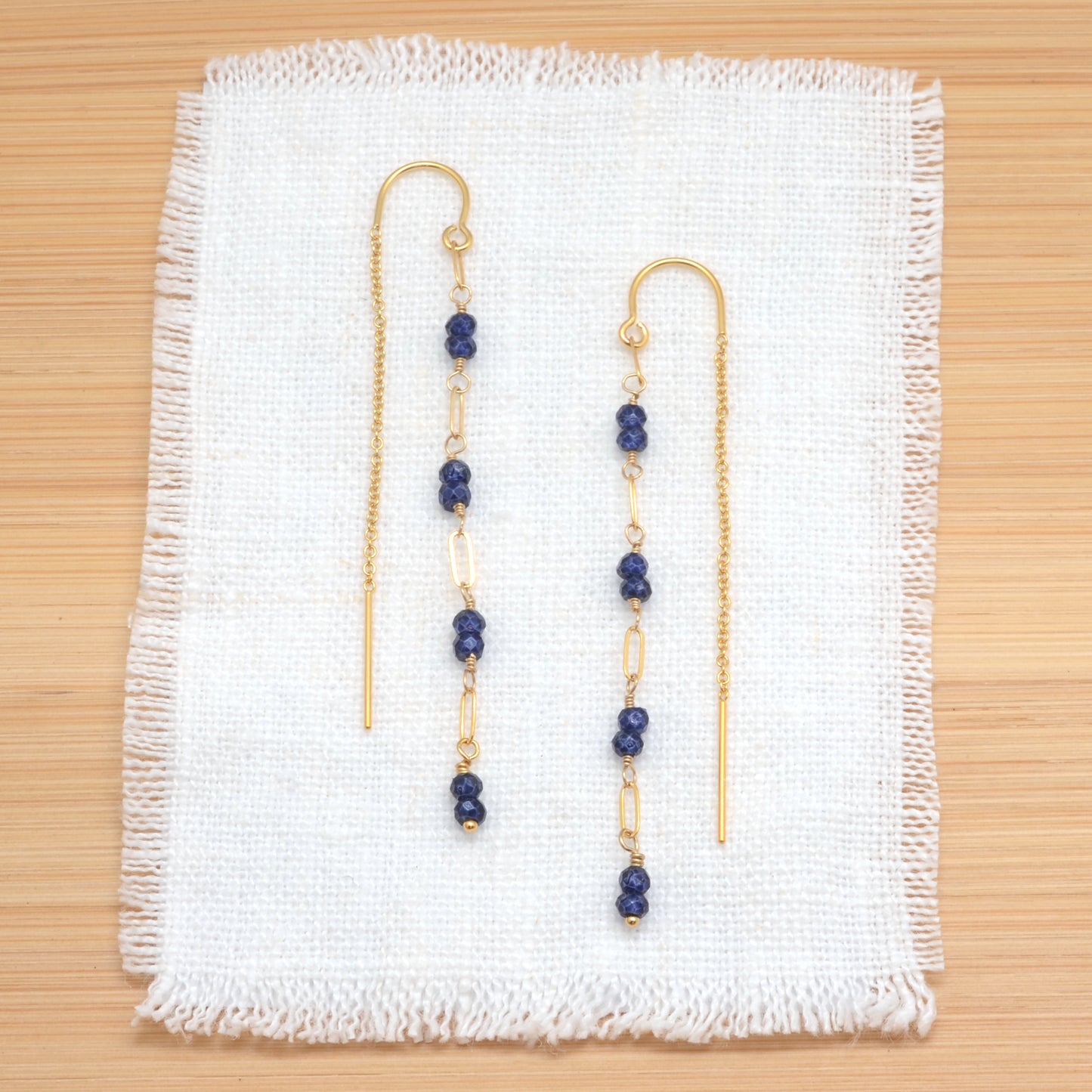 Threaders (Gem): Sapphire Zirconia