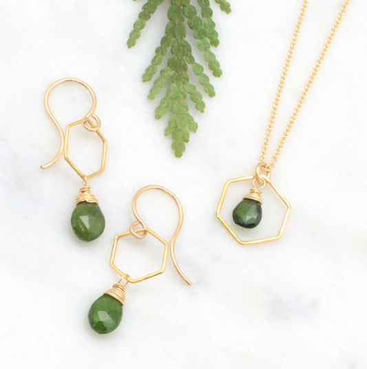 Kara Necklace: Chrome Diopside