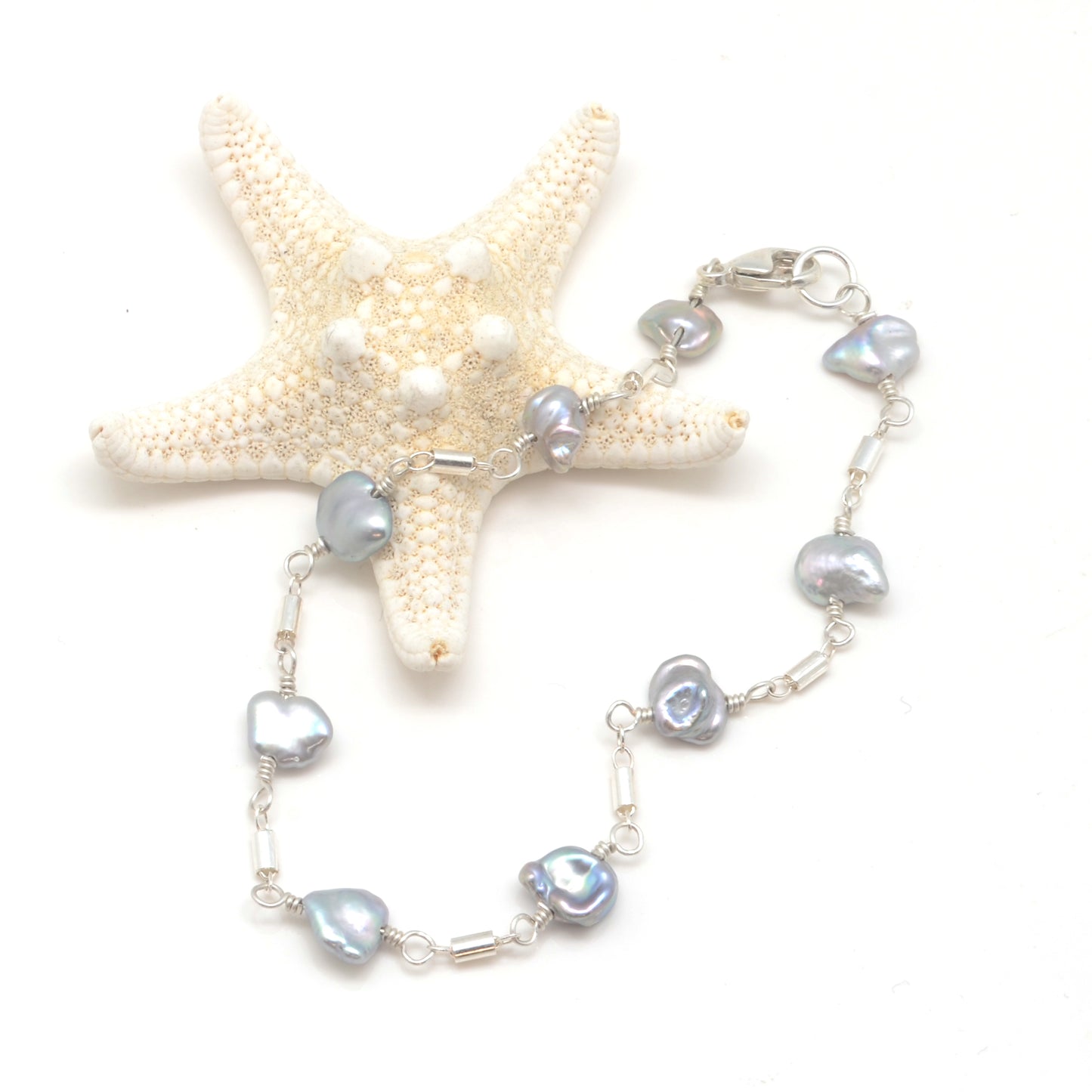 Sea Stones: Barrel of Laughs - Silver Crinkle Pearls