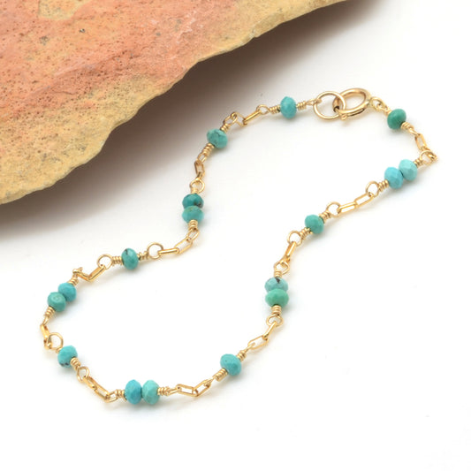 Gem-Kissed: Turquoise on Box Chain